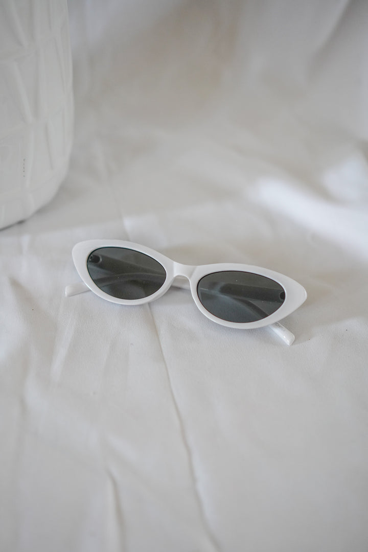 Retro Style Sunglasses White