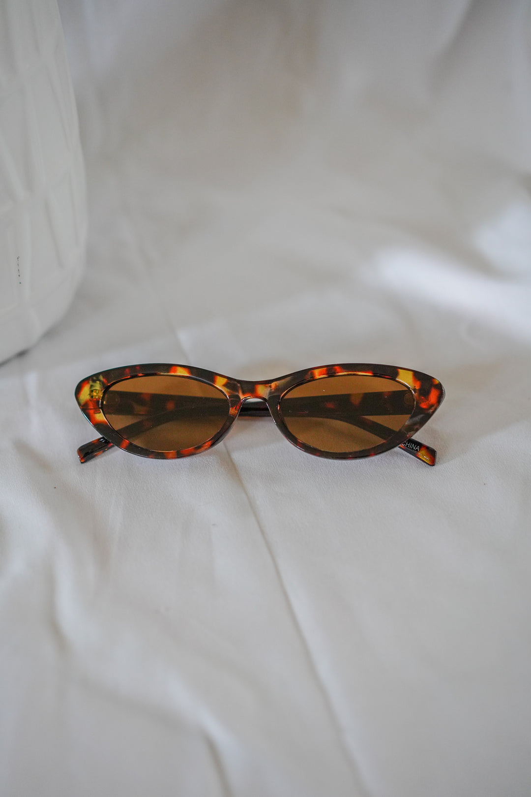 Retro Style Sunglasses Tortoise