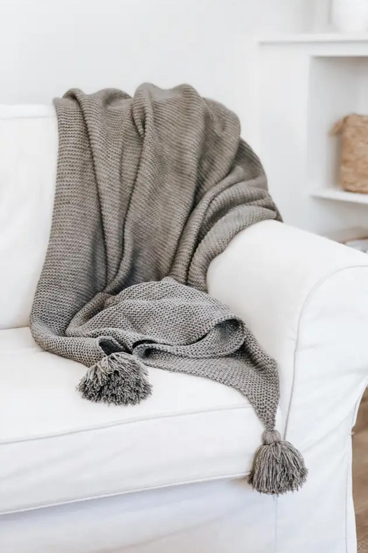 Cozy Knit Throw Blanket (Grey)