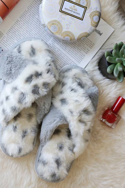 RESTOCK Snow Leopard Slippers - Isla Boutique